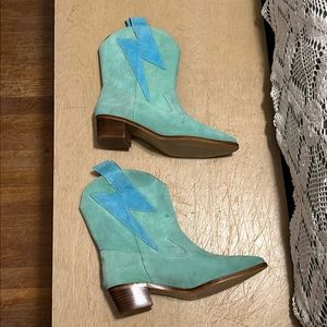 Modern Vice mint green/blue suede size 37 lightning bolt cowboy boot
